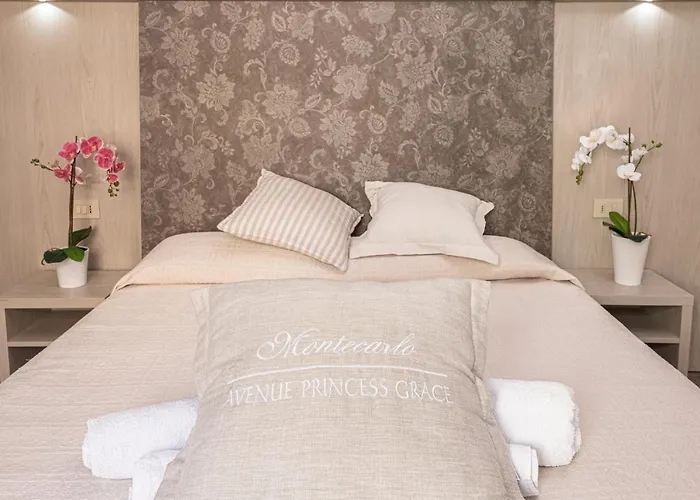 Design Astra מלון 3*