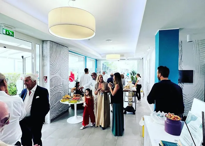 فندق Design Astra 3*