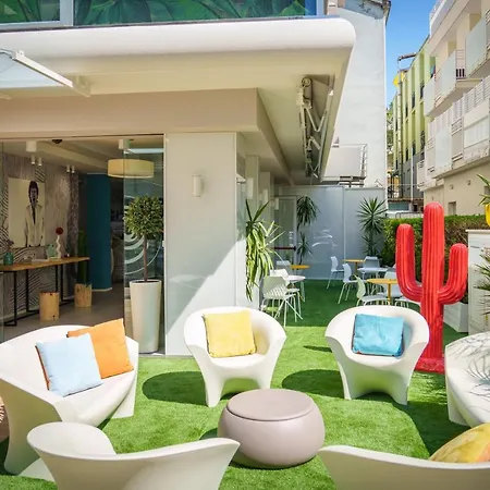 Design Astra Hotel 3*